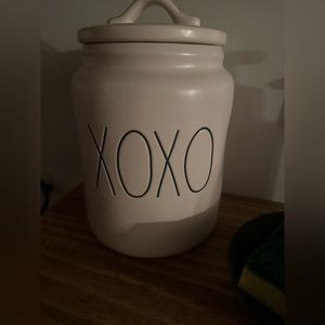 Rae Dunn XOXO canister